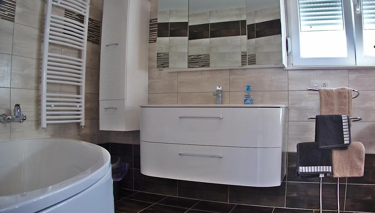 פריבלאקה Apartments Le Mare - Pool, Sandstrand, Meerblick, W-Lan, Grill
